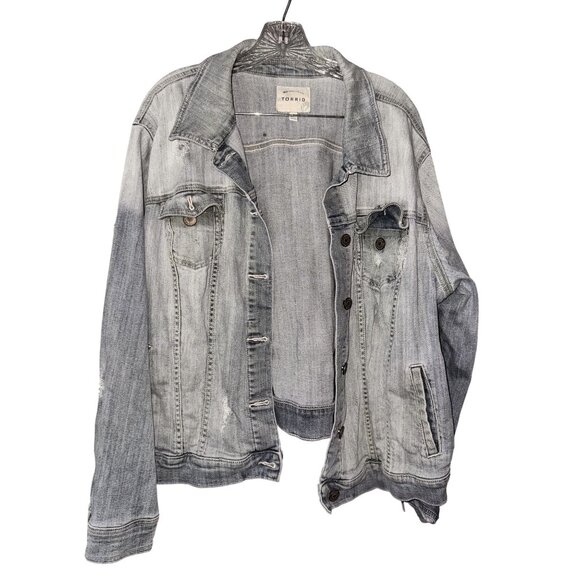 Torrid Womens Light Wash Distressed Denim Jacket Size 2 With Ripped Back Details - Picture 2 of 7